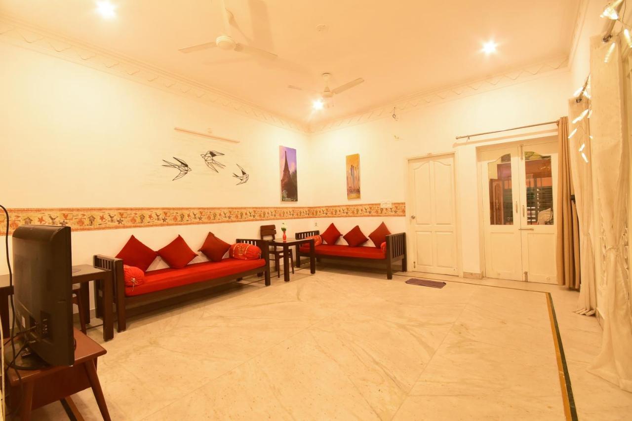 Bharathi Residhome 蓬蒂切里 外观 照片