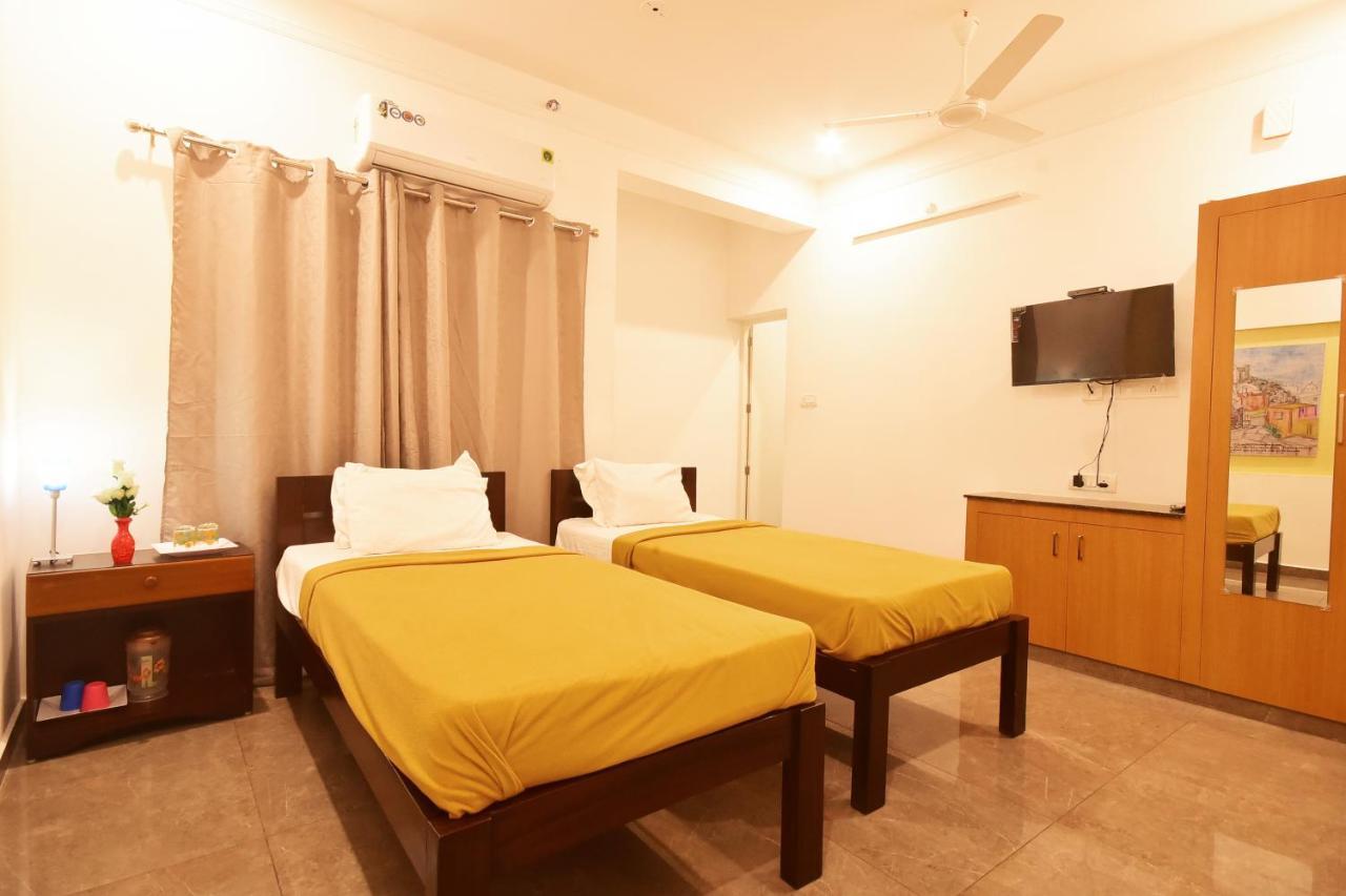 Bharathi Residhome 蓬蒂切里 外观 照片